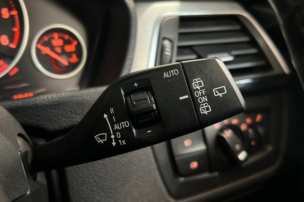 Used BMW 3 Series 2019 for sale - 77301811: Photo 29