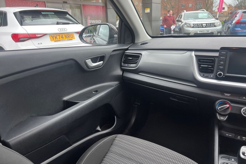 Used Kia Stonic 2019 for sale - 77673445: Photo 22