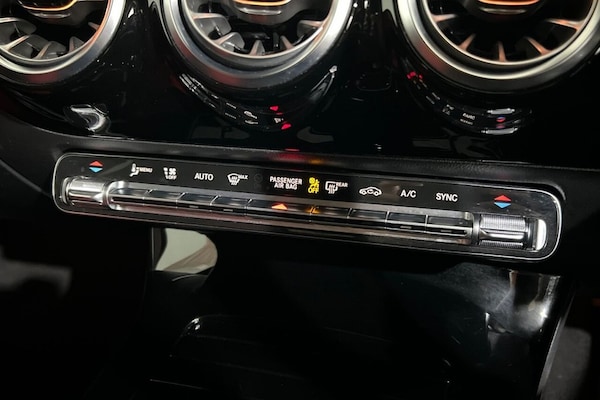 Used Mercedes-Benz CLA 2022 for sale - 76202561: Photo 33