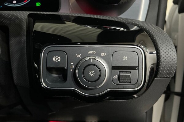 Used Mercedes-Benz CLA 2022 for sale - 76202561: Photo 36