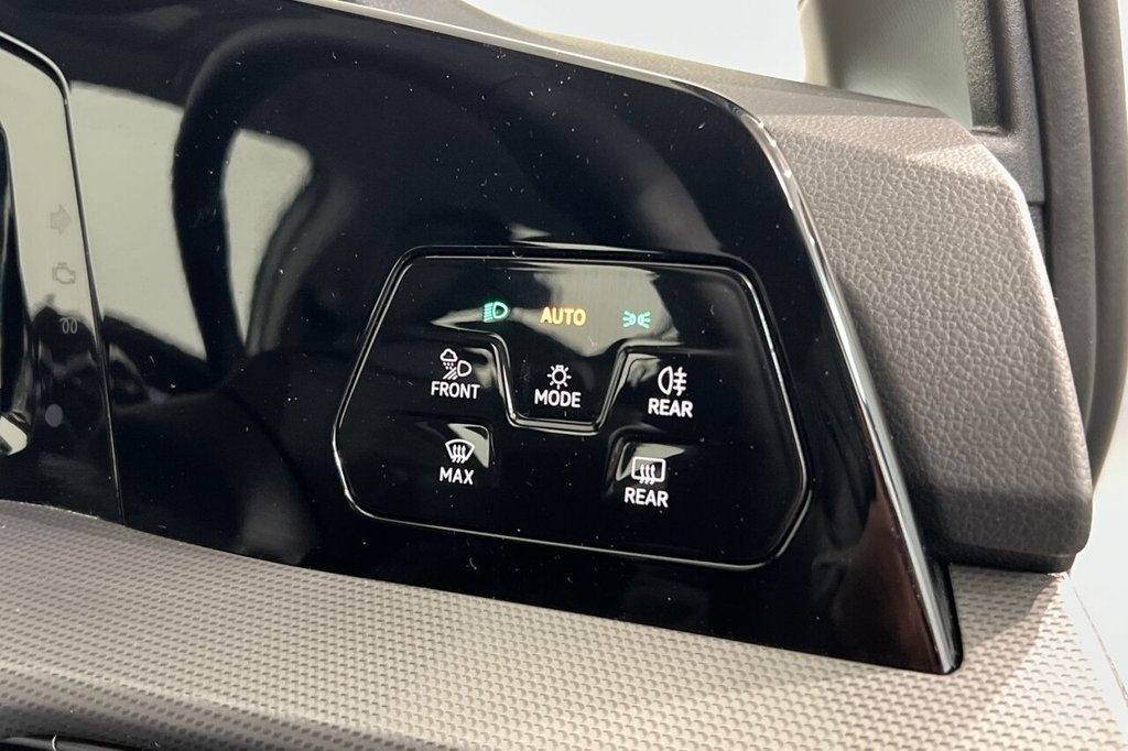 Used Volkswagen Golf 2024 for sale - 77139557: Photo 40