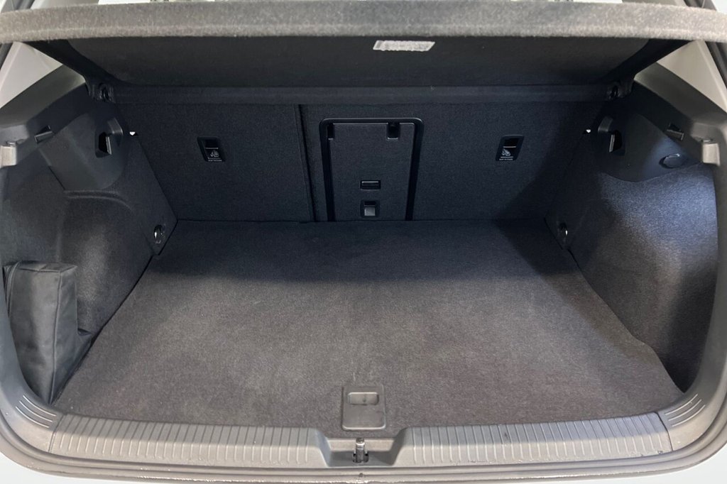 Used Volkswagen Golf 2024 for sale - 77139557: Photo 45