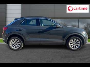 Used Volkswagen T-Roc 2020 for sale - 74065421: Photo