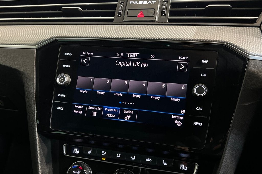 Used Volkswagen Passat 2019 for sale - 76973366: Photo 31