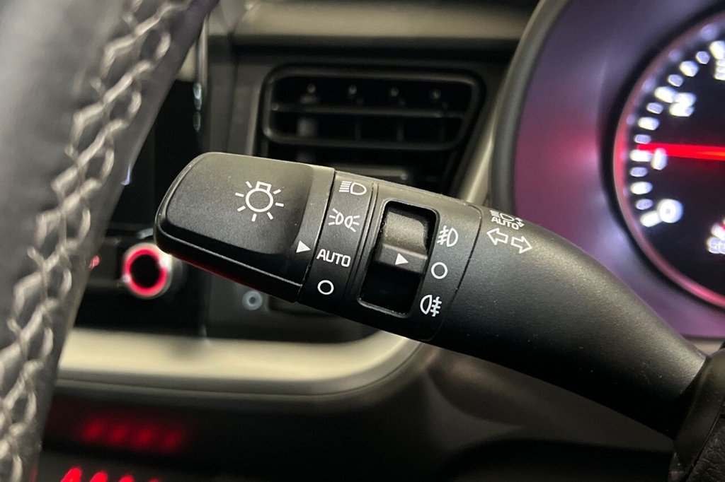 Used Kia Stonic 2023 for sale - 77583218: Photo 27