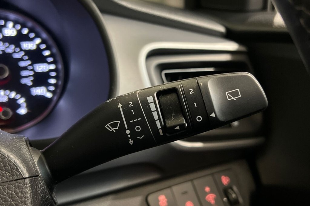 Used Kia Stonic 2023 for sale - 77583218: Photo 28