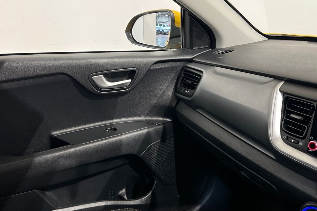 Used Kia Stonic 2023 for sale - 77583218: Photo 33