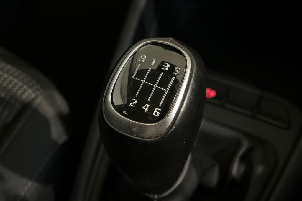 Used Kia Stonic 2023 for sale - 77583218: Photo 35