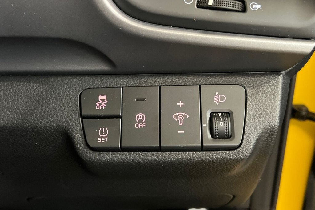 Used Kia Stonic 2023 for sale - 77583218: Photo 38