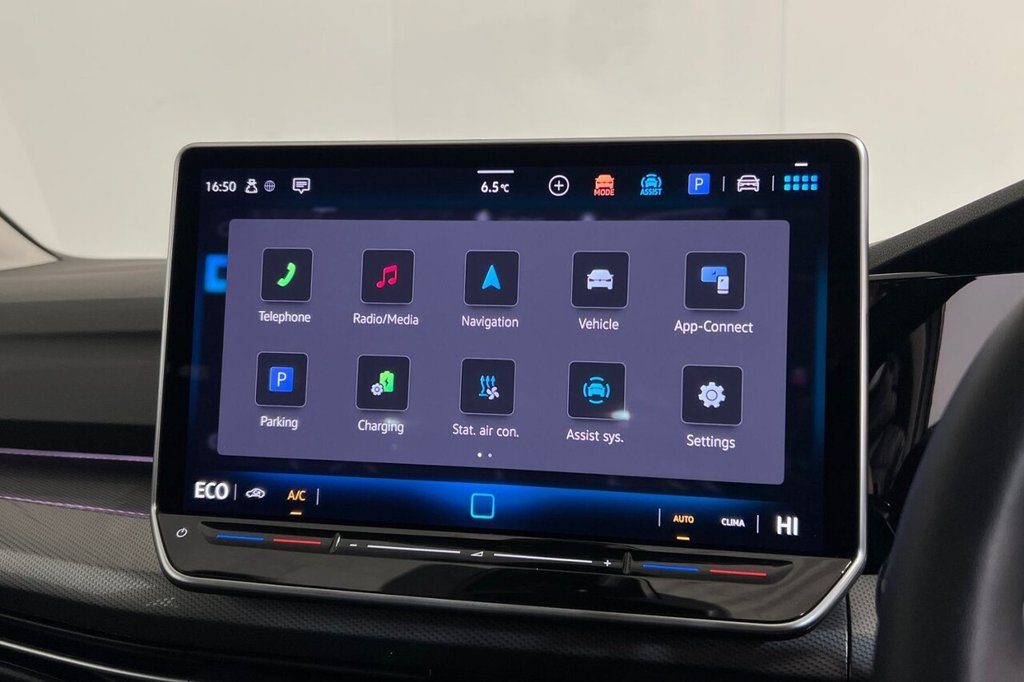 Used Volkswagen Golf 2024 for sale - 77139556: Photo 30