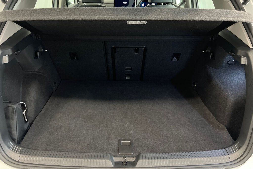Used Volkswagen Golf 2024 for sale - 77139556: Photo 44