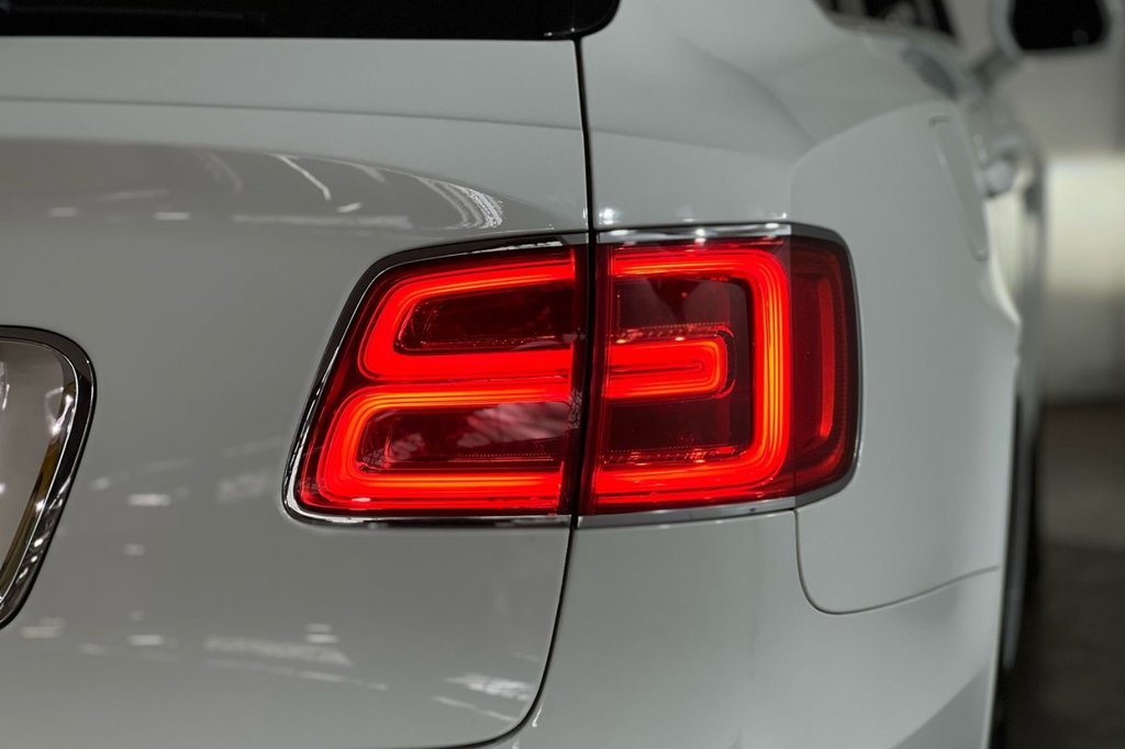 Used Bentley Bentayga 2017 for sale - 77096639: Photo 23