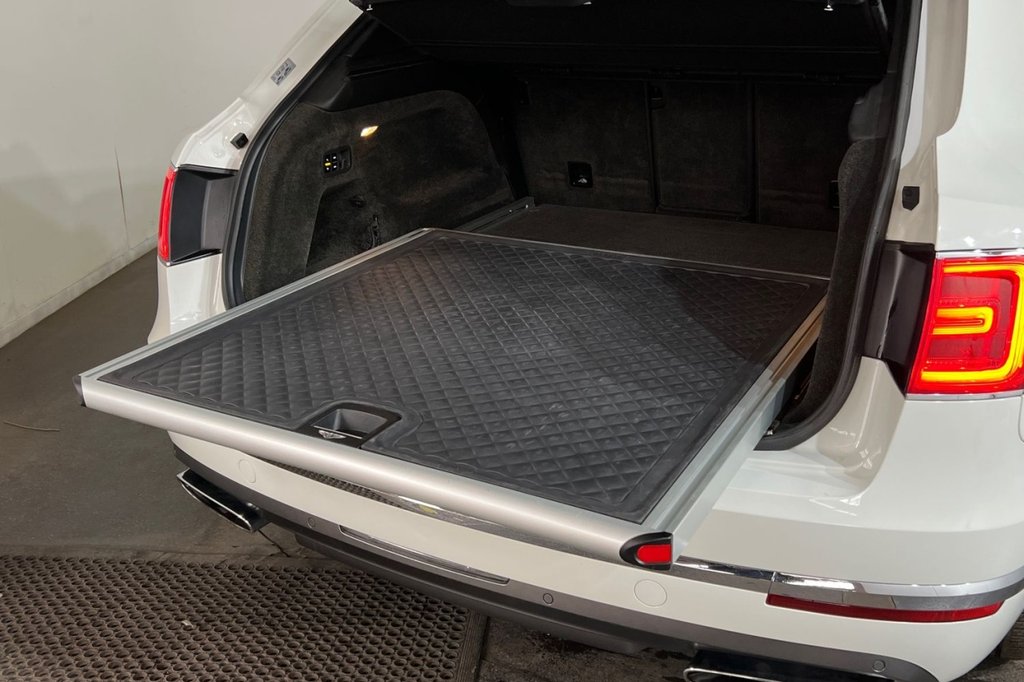 Used Bentley Bentayga 2017 for sale - 77096639: Photo 50