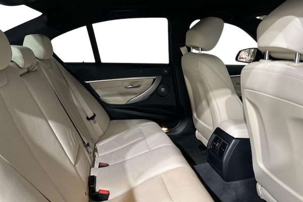 Used BMW 3 Series 2017 for sale - 76080380: Photo 10