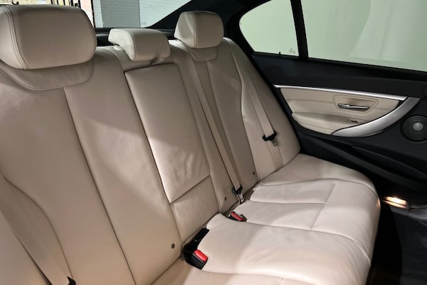 Used BMW 3 Series 2017 for sale - 76080380: Photo 35