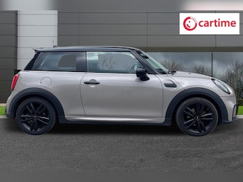 Used MINI Hatch 2022 for sale - 75704207: Photo