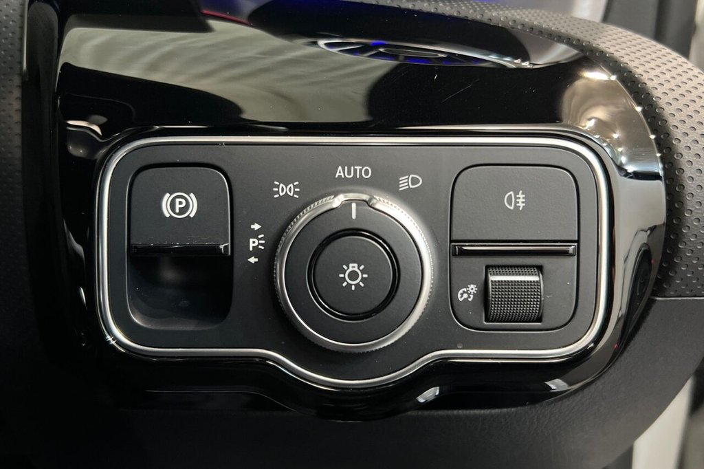 Used Mercedes-Benz CLA 2021 for sale - 76642085: Photo 37