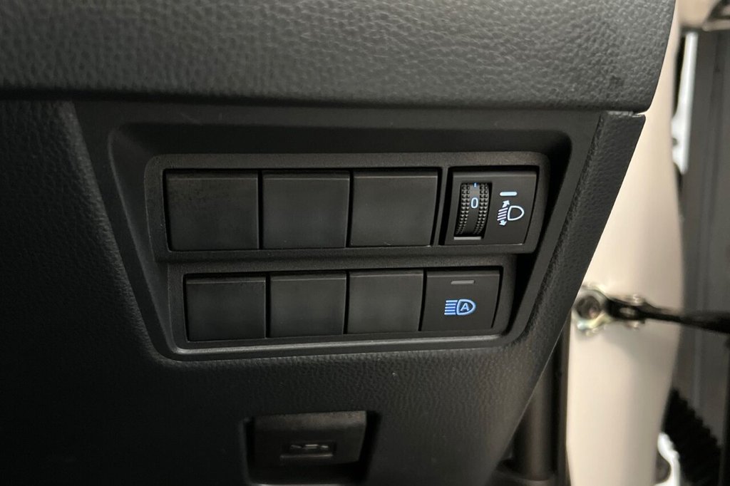 Used Toyota Yaris 2023 for sale - 77936242: Photo 36