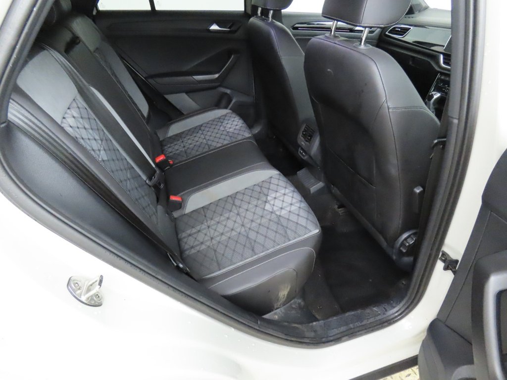 Used Volkswagen T-Roc 2022 for sale - 77693502: Photo 6