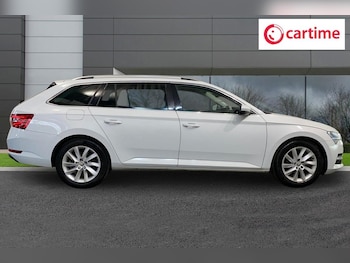 Used Skoda Superb 2022 for sale - 78543779: Photo