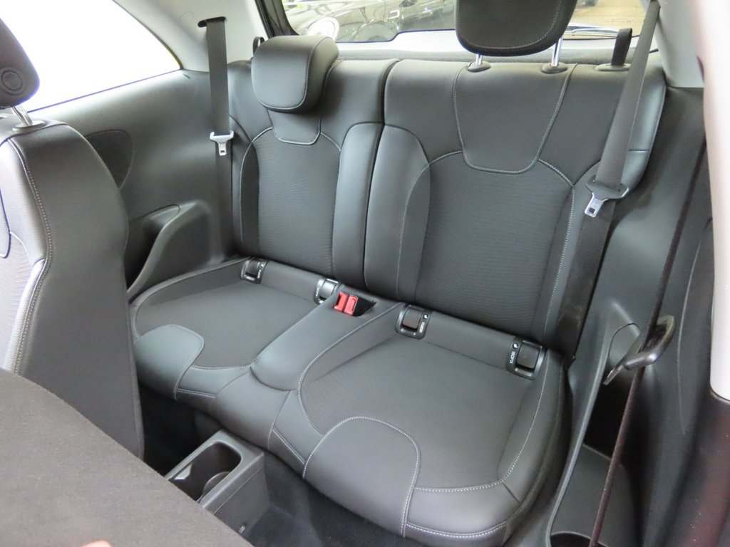 Used Vauxhall ADAM 2018 for sale - 77936615: Photo 5