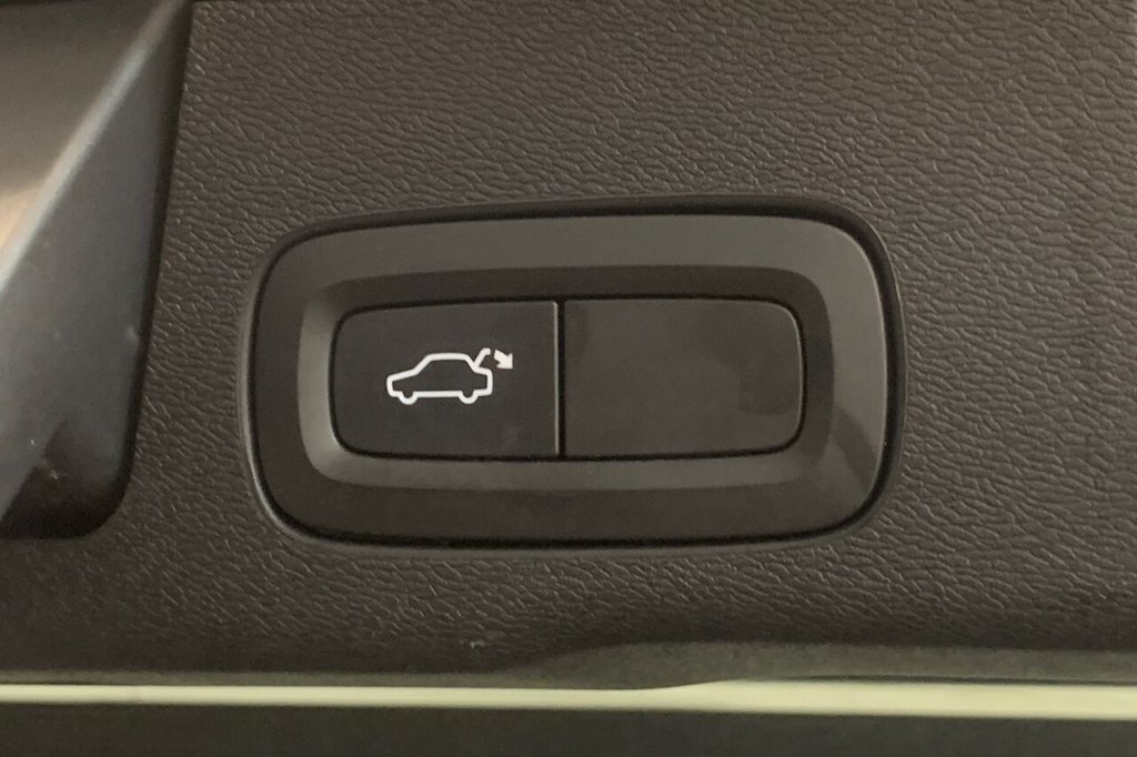 Used Volvo XC60 2019 for sale - 77301936: Photo 20