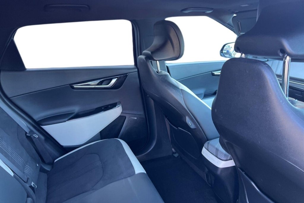 Used Kia EV6 2023 for sale - 76009748: Photo 10