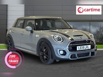 Used MINI Hatch 2019 for sale - 78200391: Photo