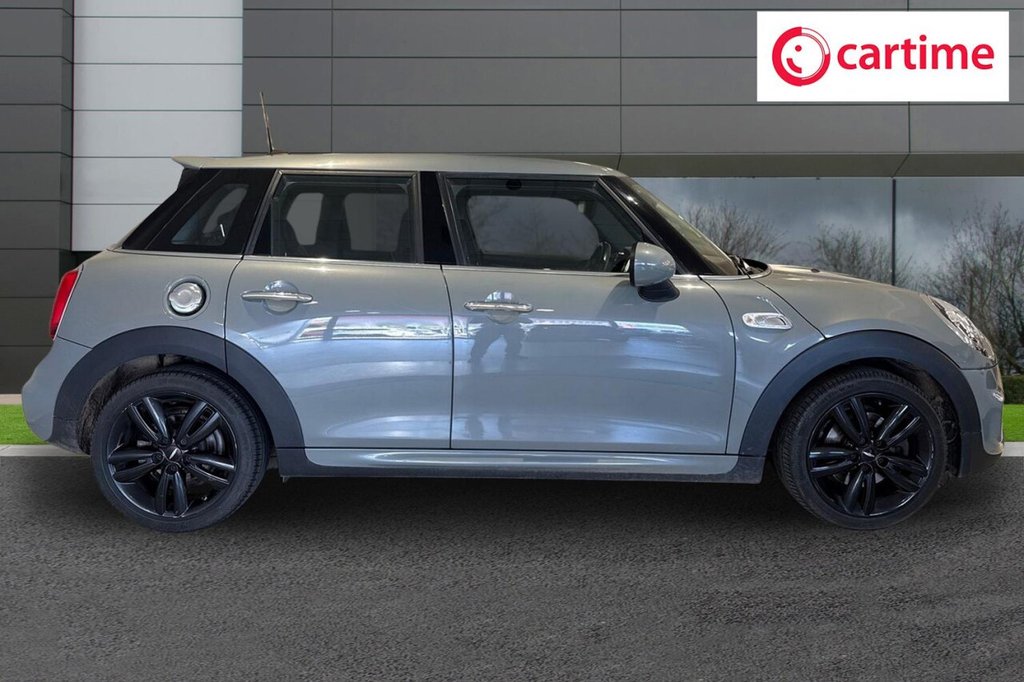 Used MINI Hatch 2019 for sale - 78200391: Photo 2