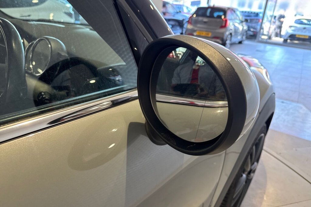 Used MINI Hatch 2019 for sale - 78200391: Photo 25