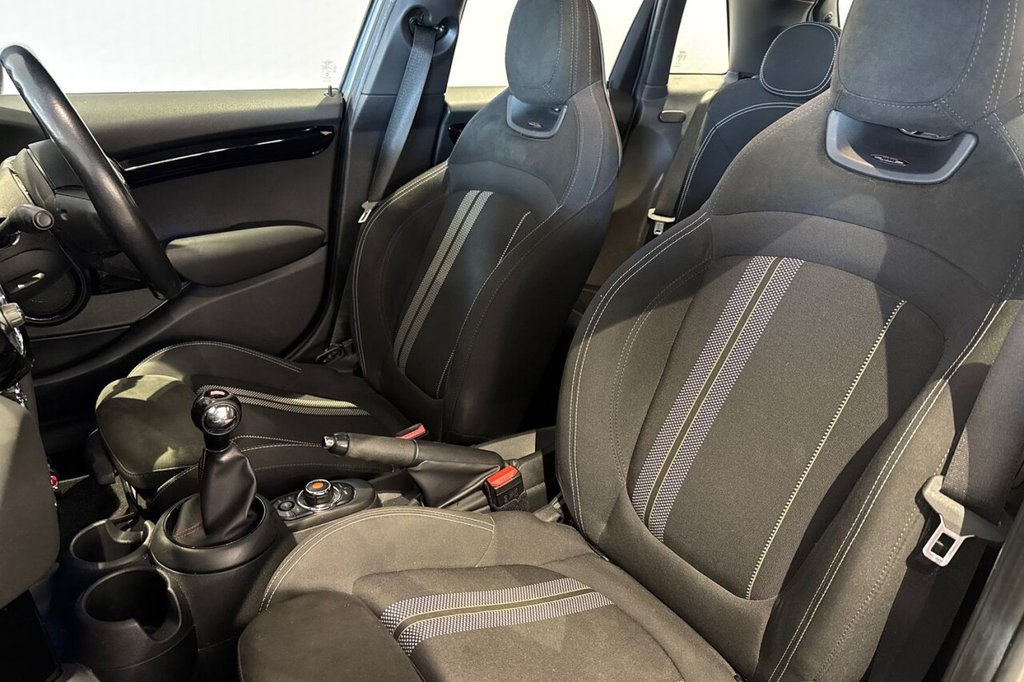 Used MINI Hatch 2019 for sale - 78200391: Photo 28