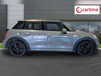 Used MINI Hatch 2019 for sale - 78200391: Photo