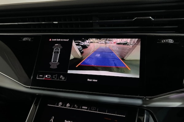 Used Audi Q8 2022 for sale - 76345429: Photo 23