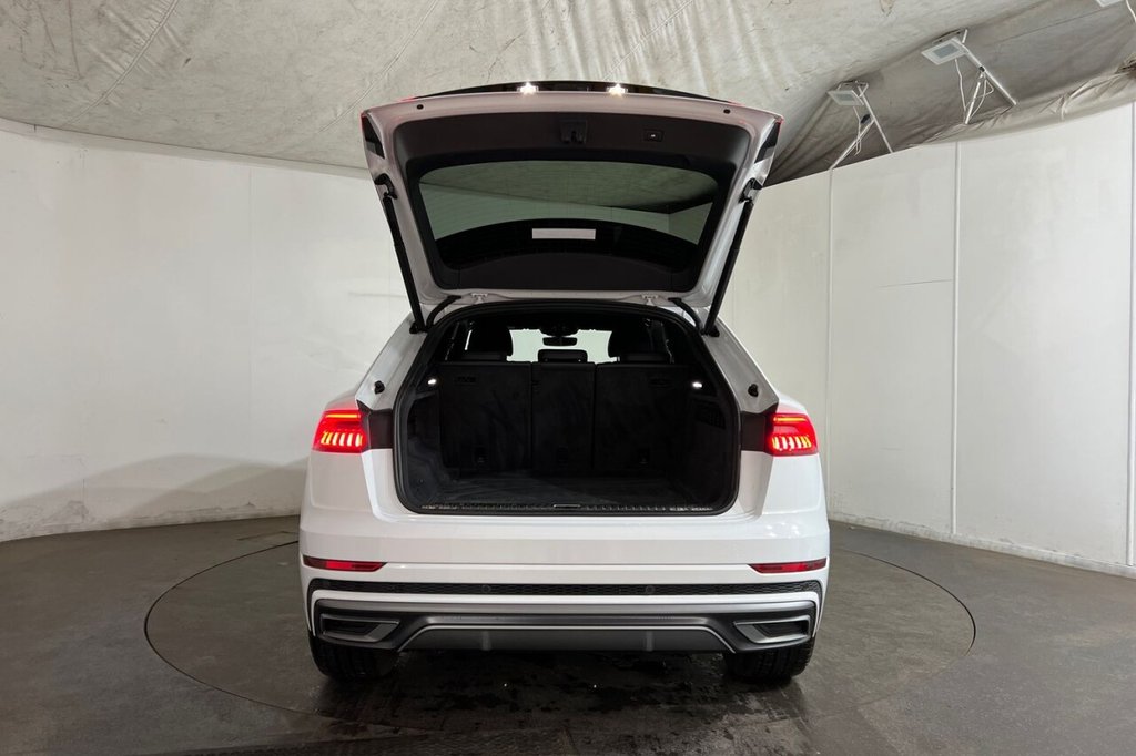 Used Audi Q8 2022 for sale - 76345429: Photo 42