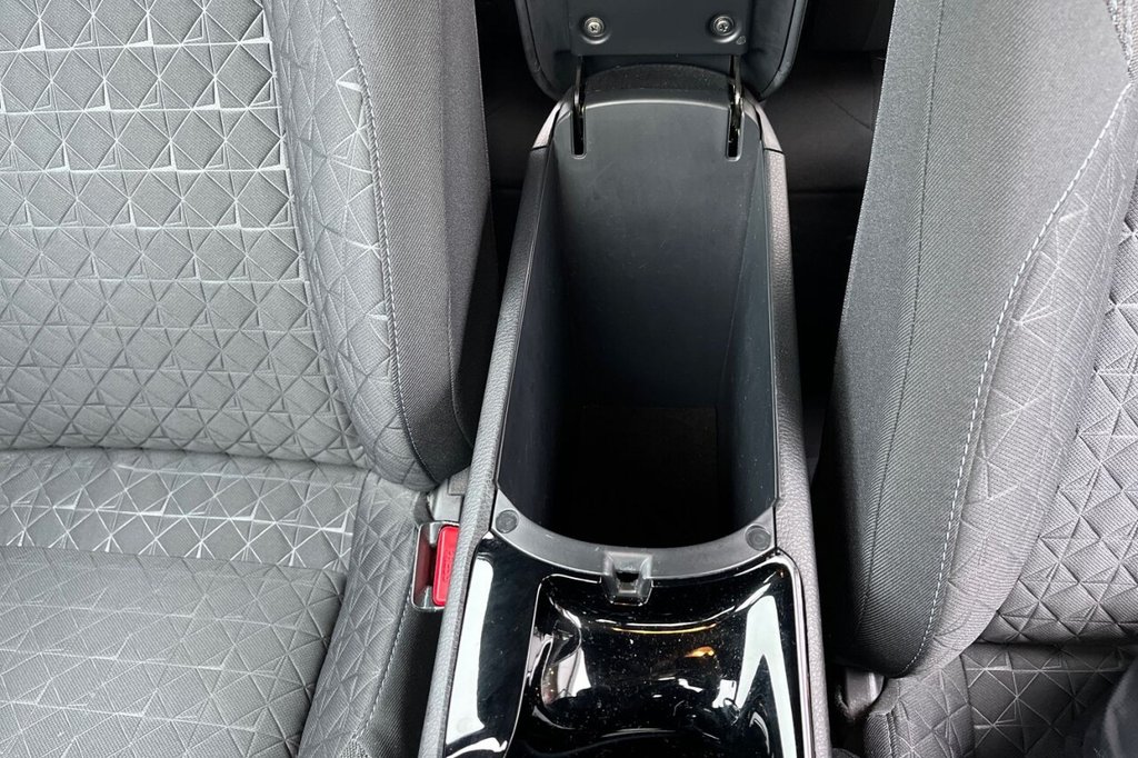 Used Toyota C-HR 2021 for sale - 77422710: Photo 34