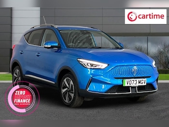 2023 (73) - 130kW Trophy Connect EV 51kWh 5dr Auto