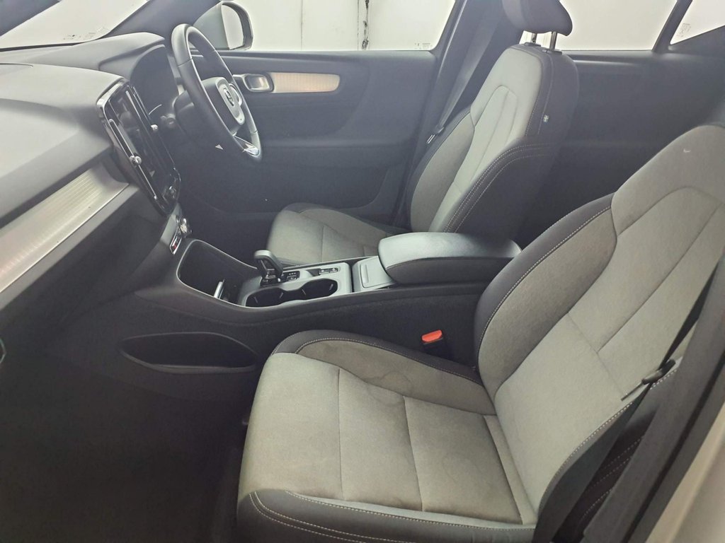 Used Volvo XC40 2023 for sale - 77959687: Photo 10