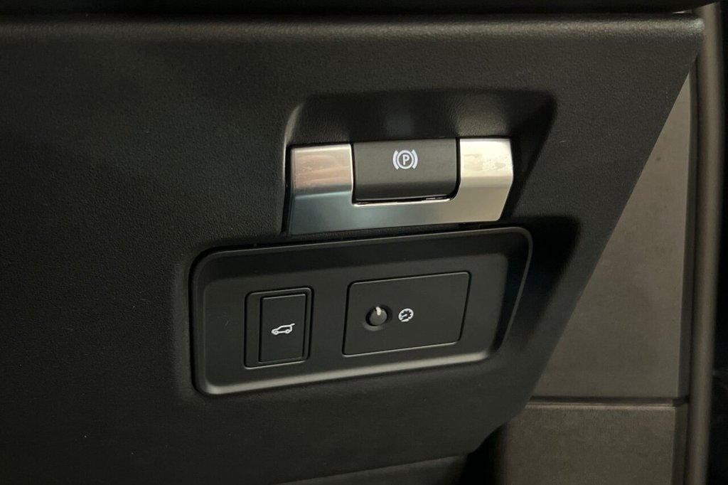 Used Land Rover Range Rover Evoque 2023 for sale - 76395623: Photo 40