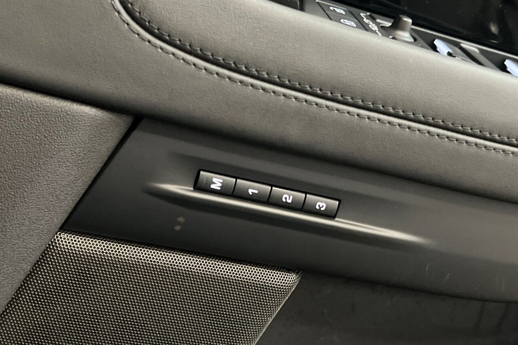 Used Land Rover Range Rover Evoque 2023 for sale - 76395623: Photo 41