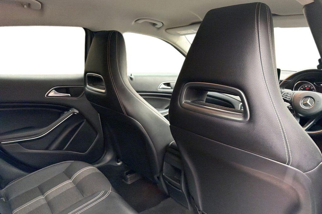 Used Mercedes-Benz GLA 2019 for sale - 77981537: Photo 10