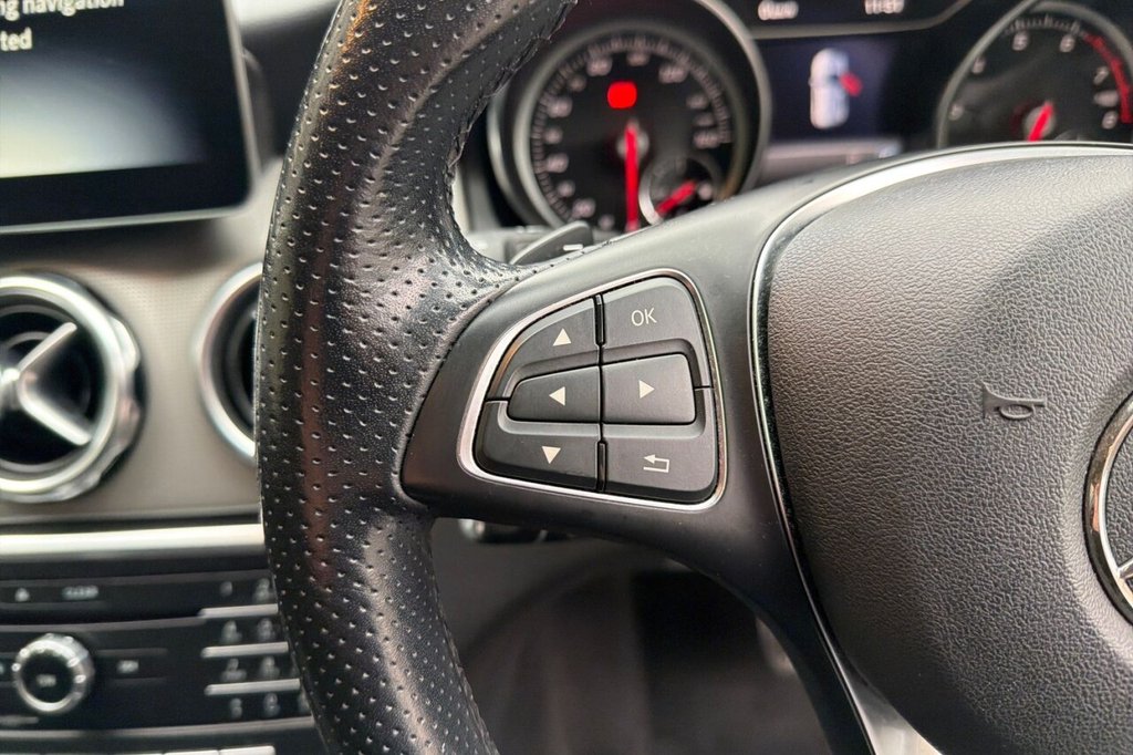 Used Mercedes-Benz GLA 2019 for sale - 77981537: Photo 37