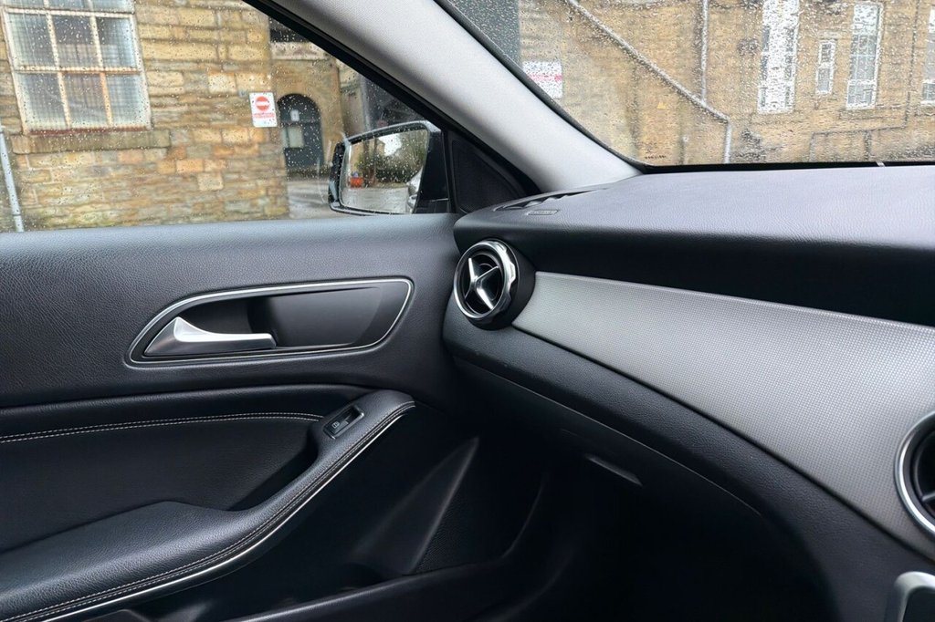 Used Mercedes-Benz GLA 2019 for sale - 77981537: Photo 42