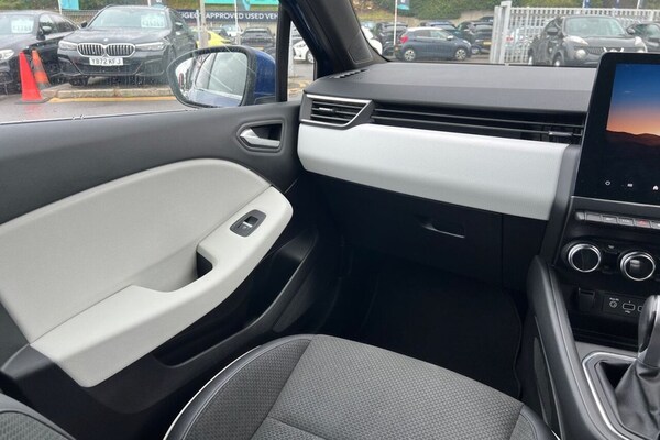 Used Renault Clio 2020 for sale - 75799927: Photo 20