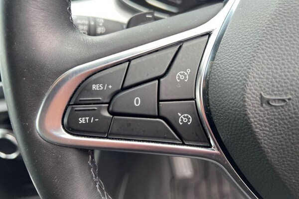 Used Renault Clio 2020 for sale - 75799927: Photo 31