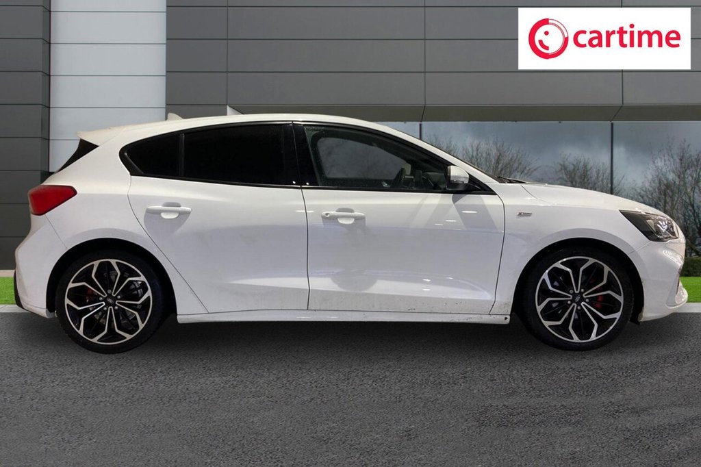 Used Ford Focus 2020 for sale - 76772997: Photo 2