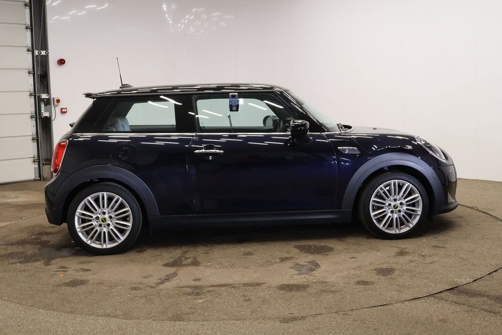 Used MINI Hatch 2022 for sale - 77936342: Photo 3