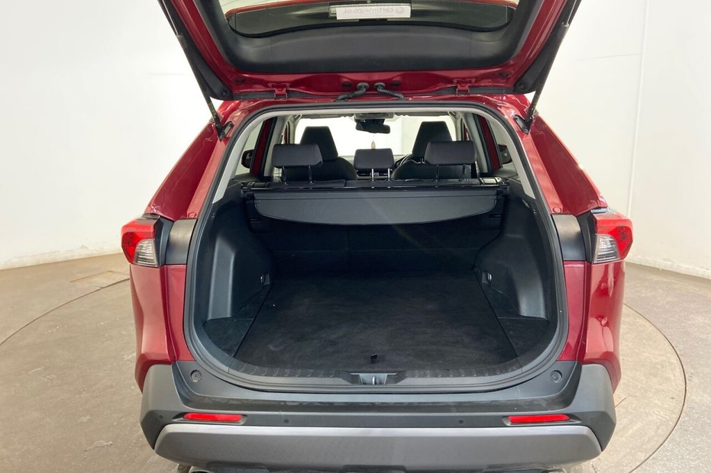 Used Toyota RAV4 2021 for sale - 76345314: Photo 31