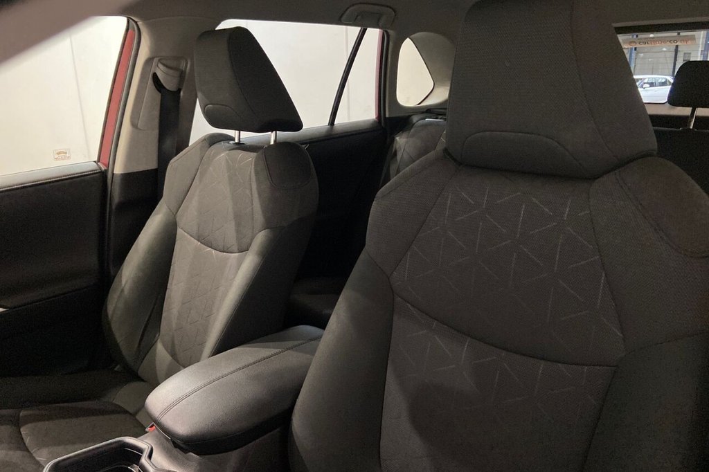 Used Toyota RAV4 2021 for sale - 76345314: Photo 37