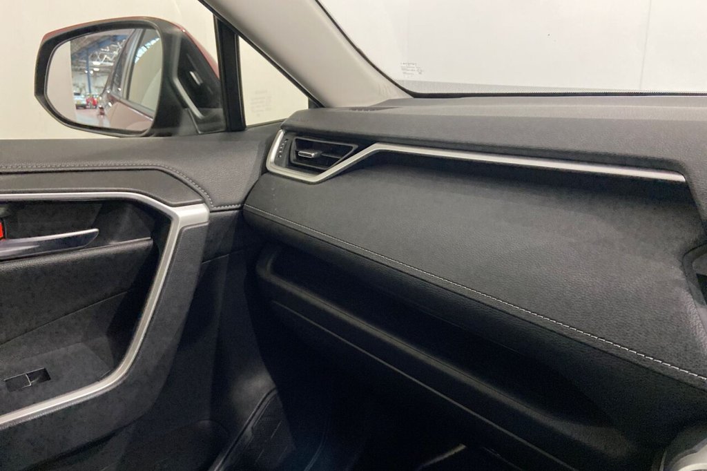 Used Toyota RAV4 2021 for sale - 76345314: Photo 49