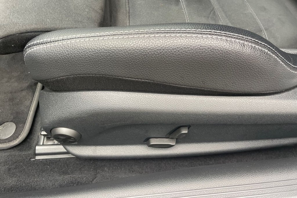 Used Mercedes-Benz C Class 2019 for sale - 76185460: Photo 20
